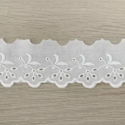 broderie band - Wit - 52mm