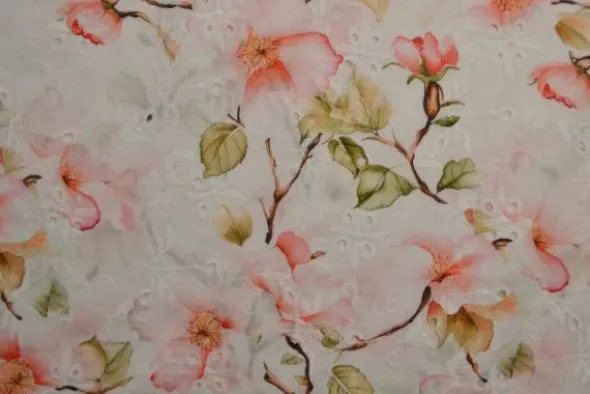 Broderie Katoen Print - Soft Coral Blossom on White