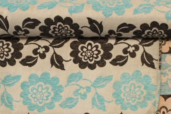 Jacquard Gobelin - Big Brown and Blue Flowers on Beige