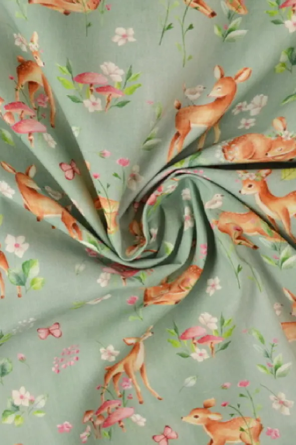 Katoen - Baby Deer in Nature on Vintage Green