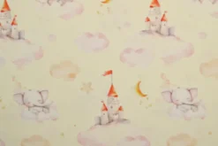 Katoen - Dreamy elephant and Castles on Soft Yellow