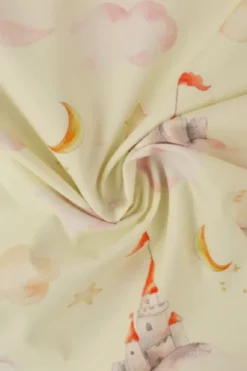 Katoen - Dreamy elephant and Castles on Soft Yellow