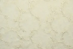 Mesh - flowers and Knitted lines creme/gold