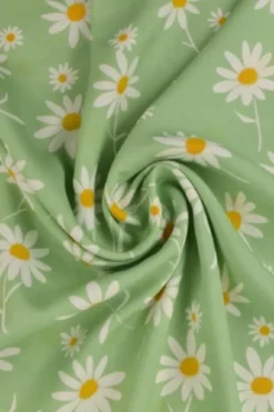 Viscose - Happy White Daisies on Soft Green